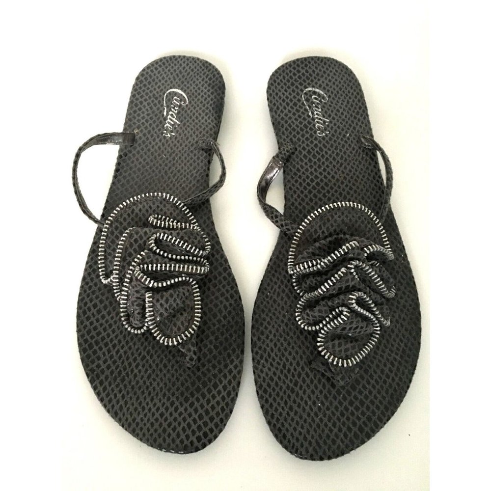 Candie's Women's Flat Sandal Faux Suede Zipper Edge Ruffle Shoe Size 10